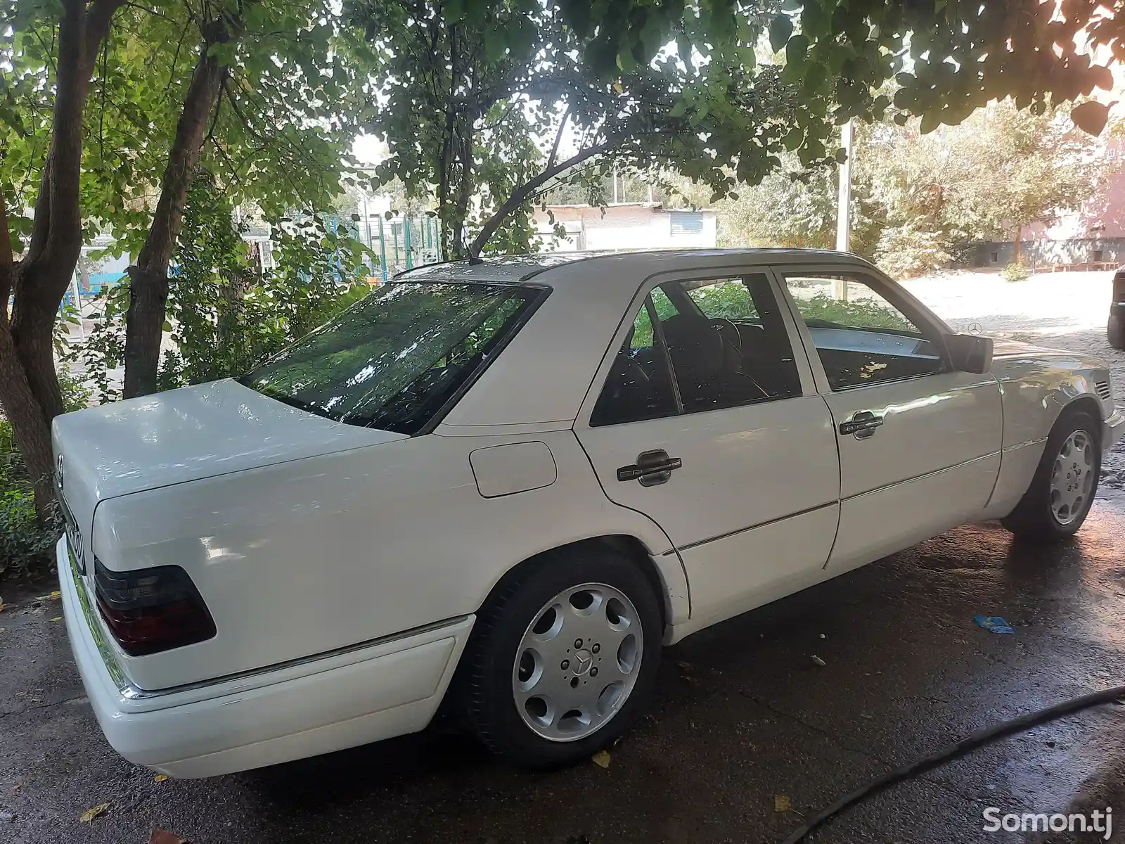 Mercedes-Benz W124, 1993-6