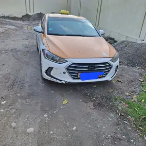 Hyundai Elantra, 2017