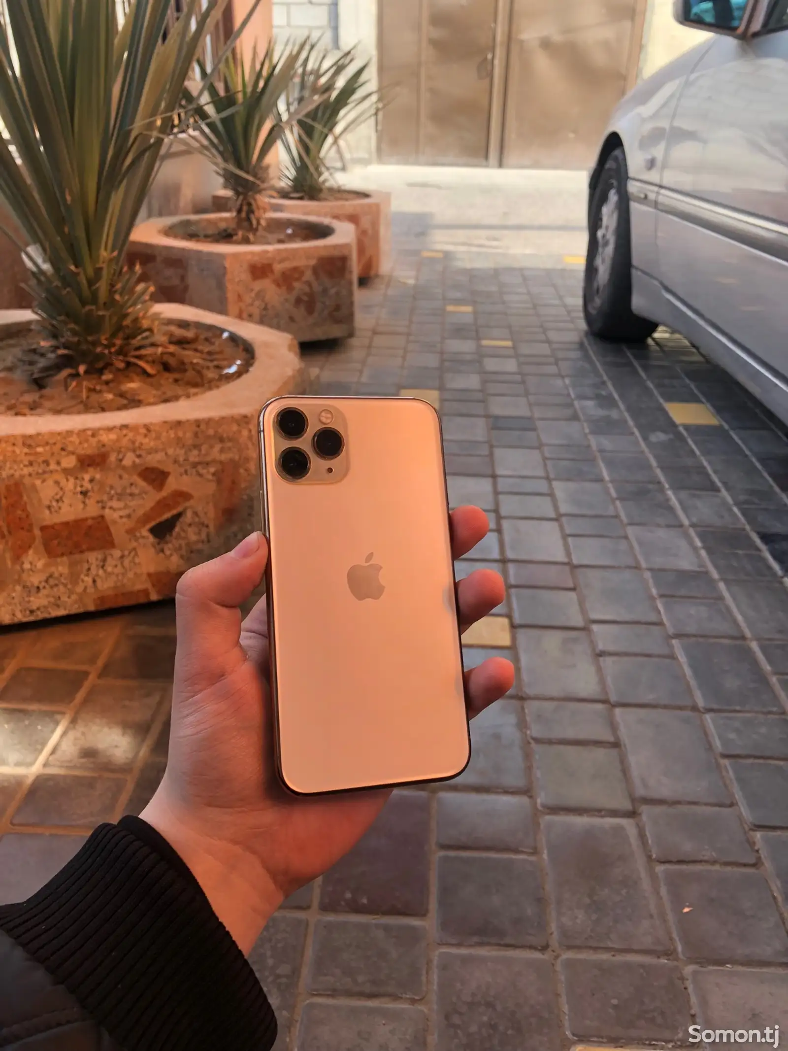 Apple iPhone 11 Pro, 64 gb, Gold-1