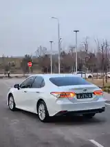 Toyota Camry, 2019-5