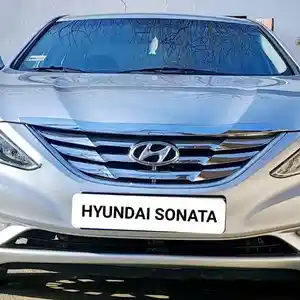 Hyundai Sonata, 2010
