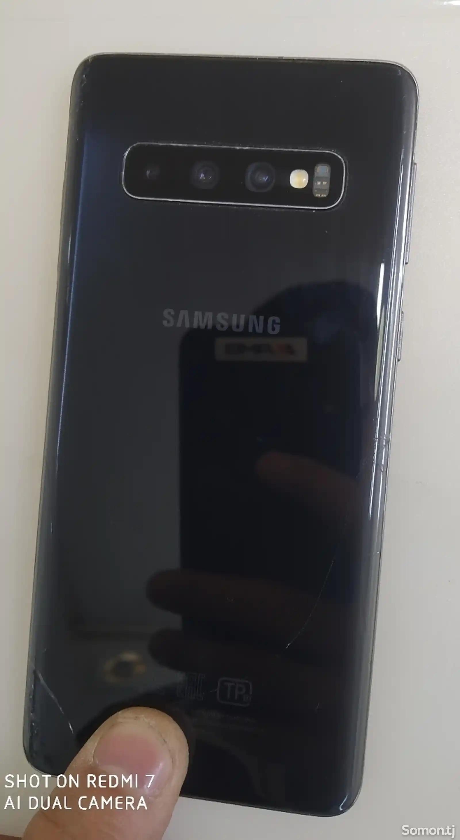 Samsung Galaxy S10 на запчасти-1