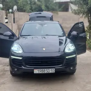 Porsche Cayenne, 2016