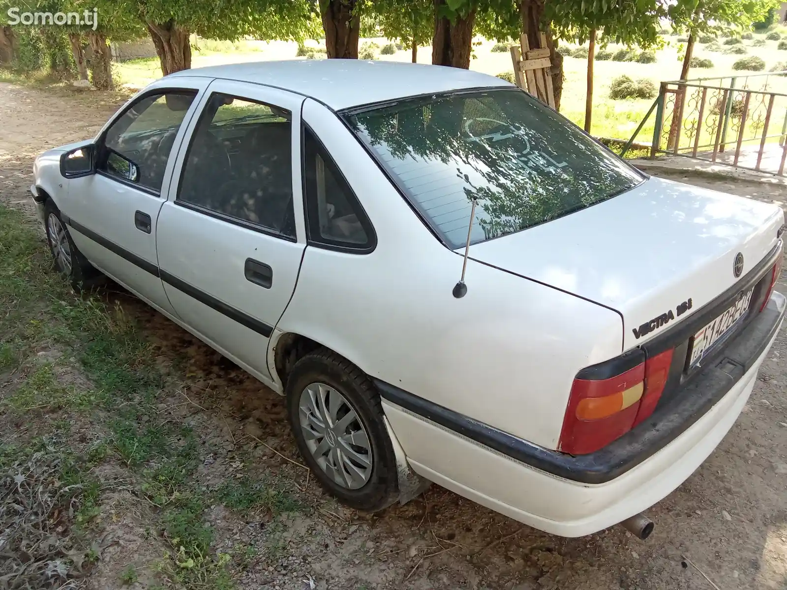 Opel Vectra A, 1995-3