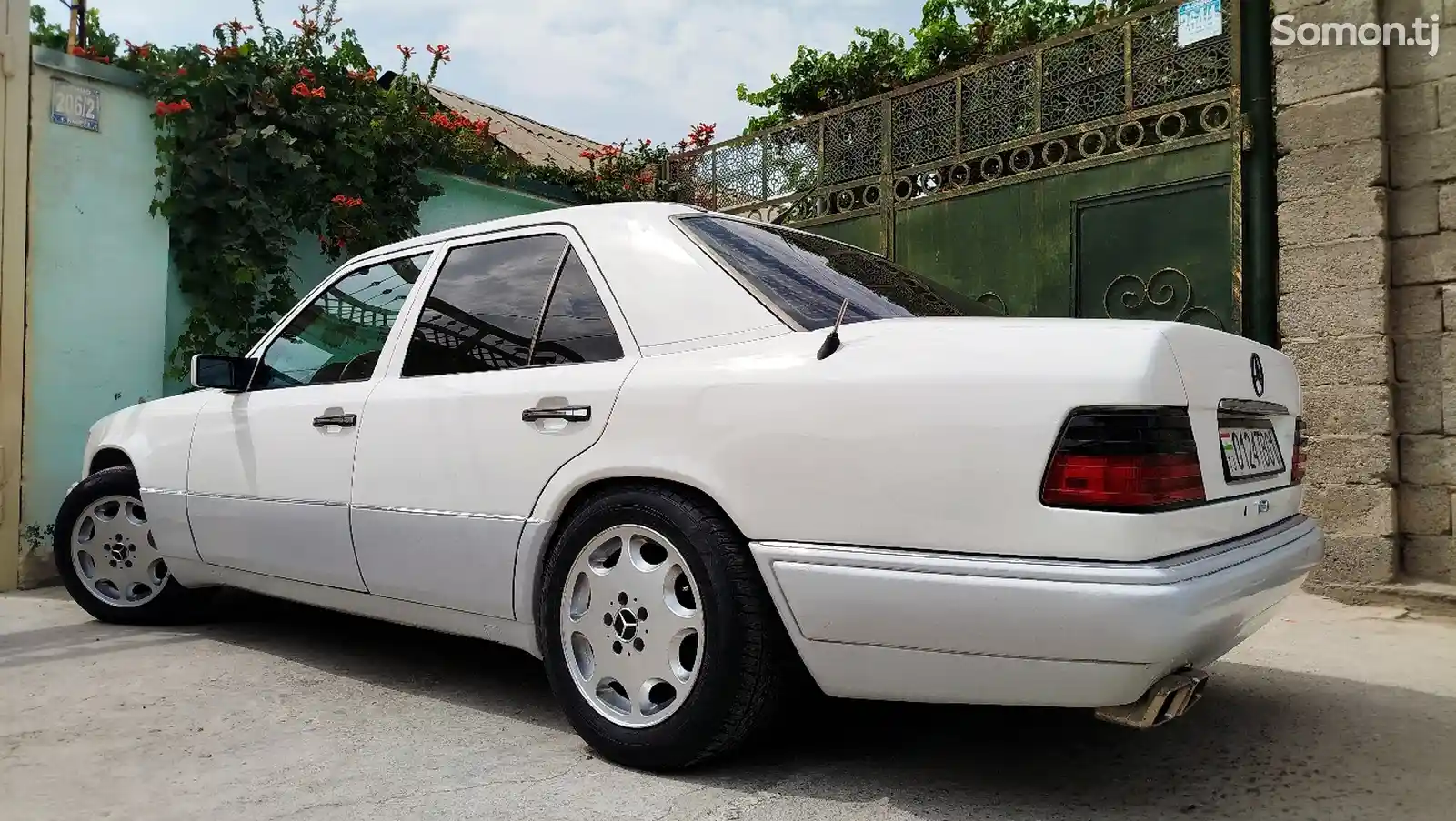 Mercedes-Benz W124, 1994-5