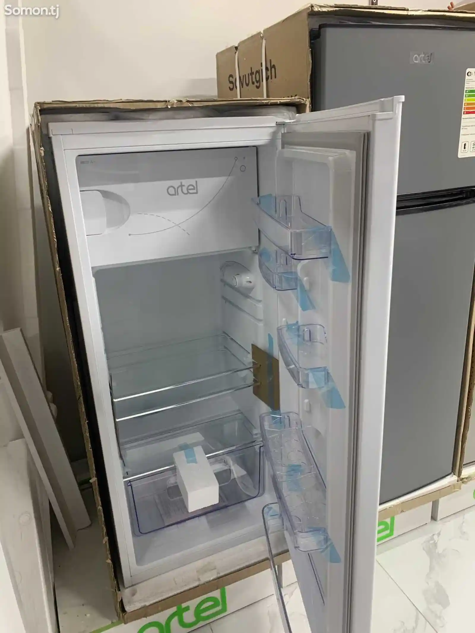 Холодильник HS 228 RN-1
