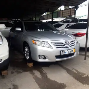 Toyota Camry, 2010