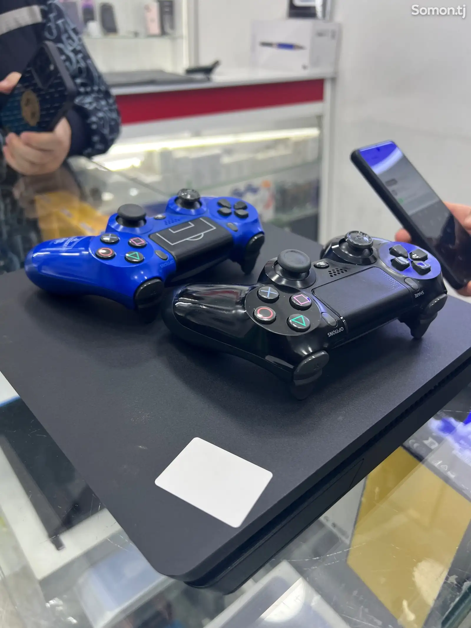 Игровая приставка Sony PlayStation 4 512gb-1