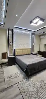 2-комн. квартира, 3 этаж, 87 м², Дом печати-3