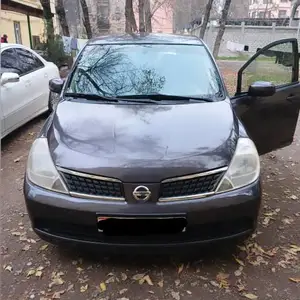 Nissan Tiida, 2008