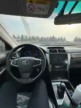 Toyota Camry, 2016-8