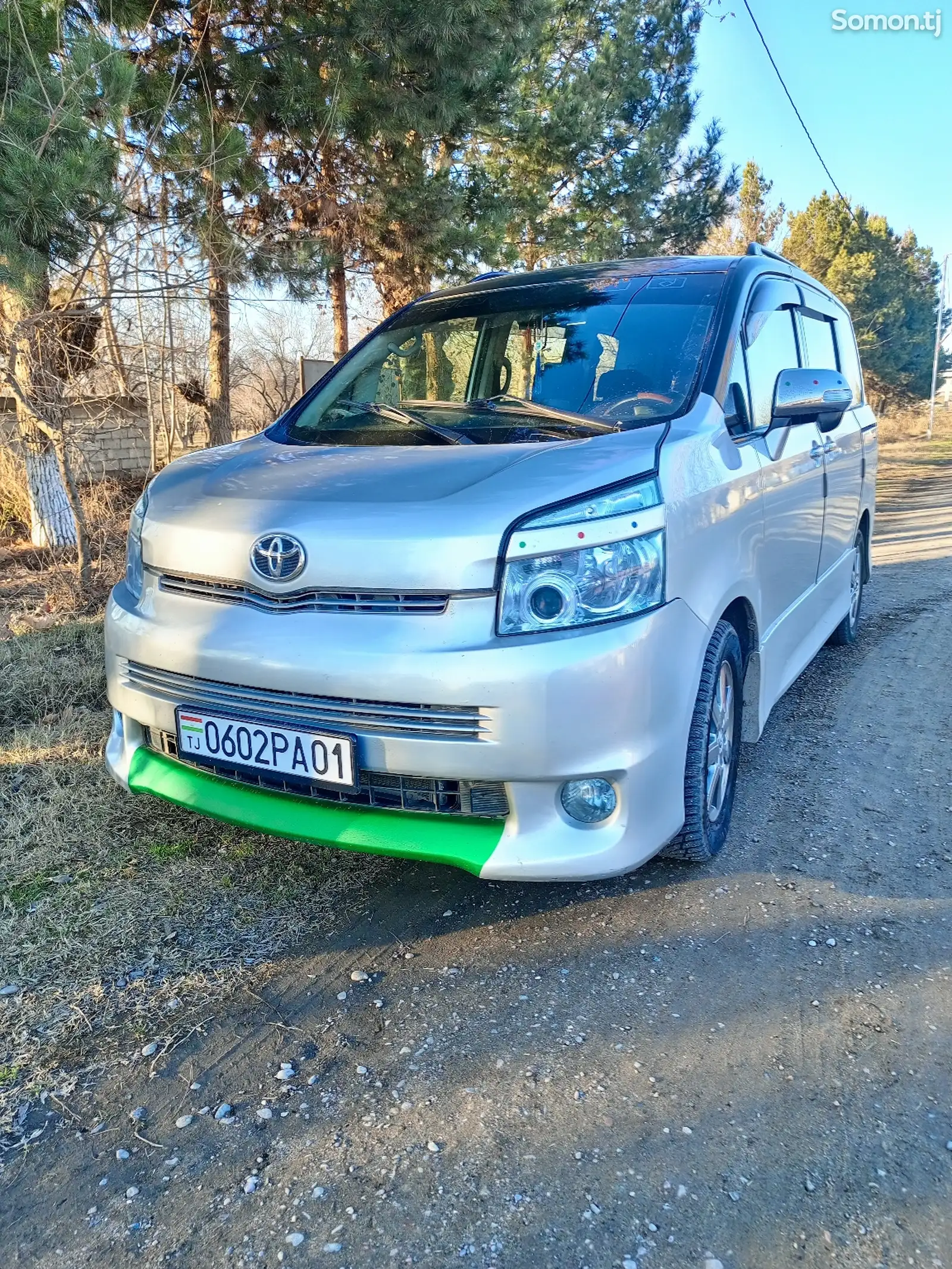 Toyota Voxy, 2008-1