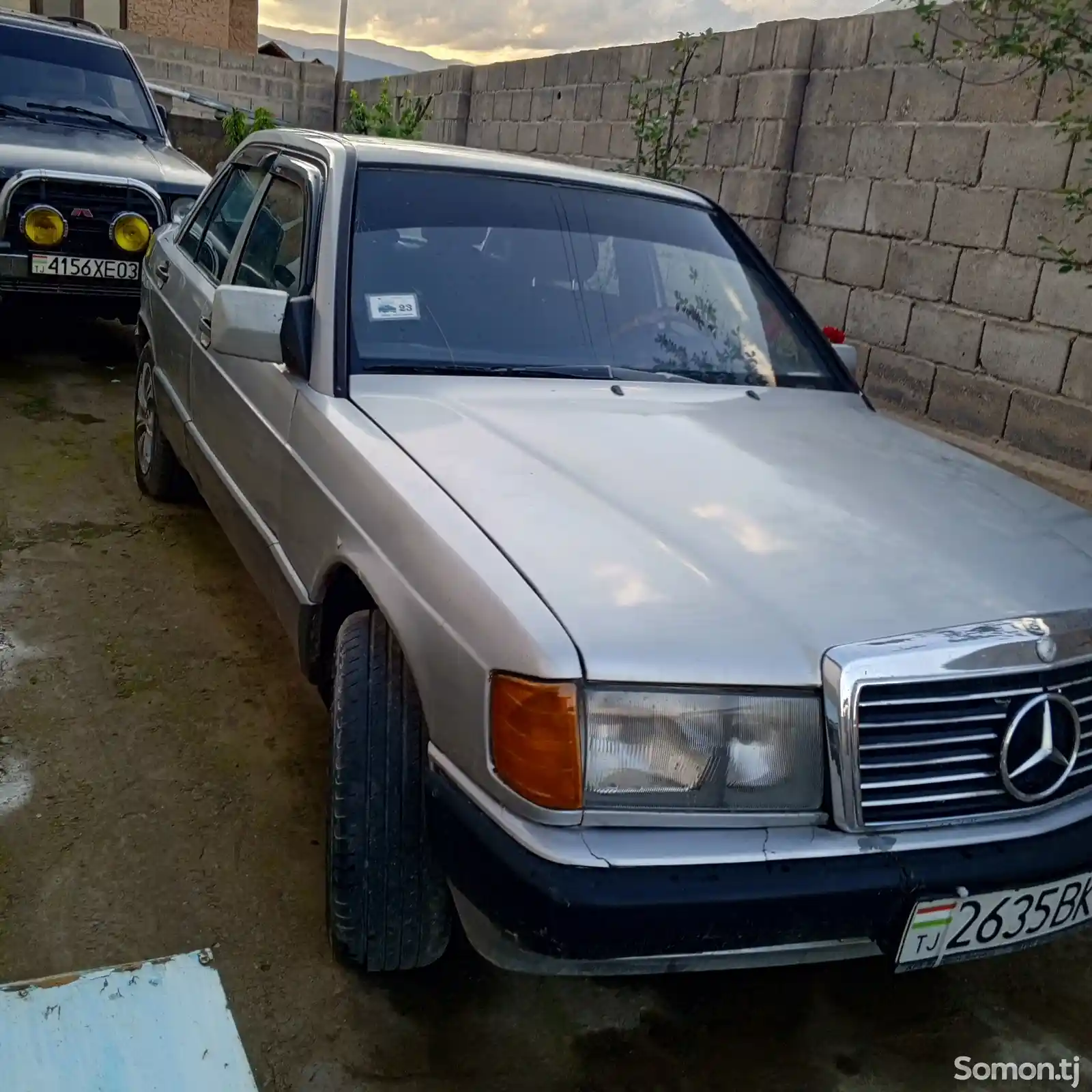 Mercedes-Benz W124, 1989-3