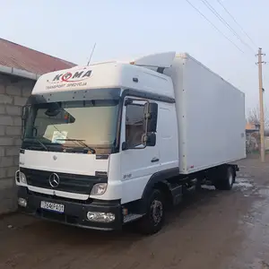 Бортовой грузовик Mercedes-Benz Atego 922, 2006