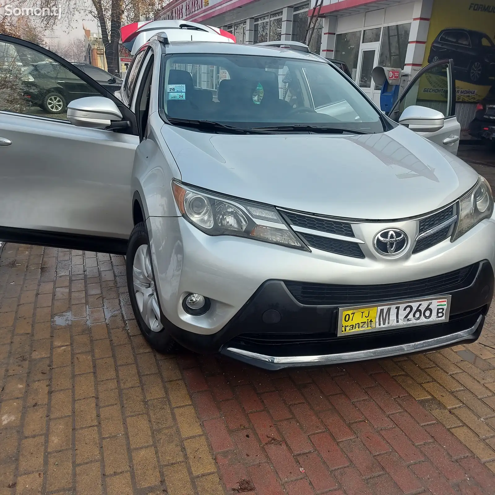 Toyota RAV 4, 2013-1