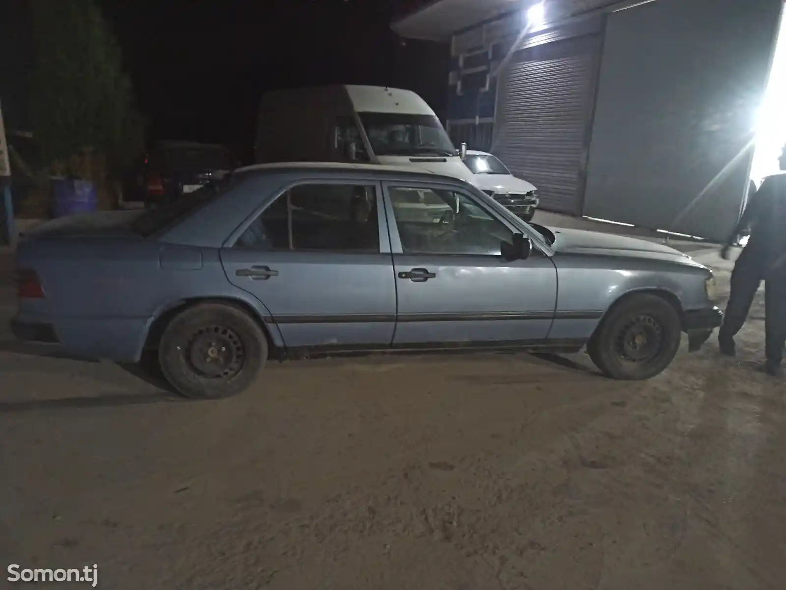 Mercedes-Benz W124, 1989-4