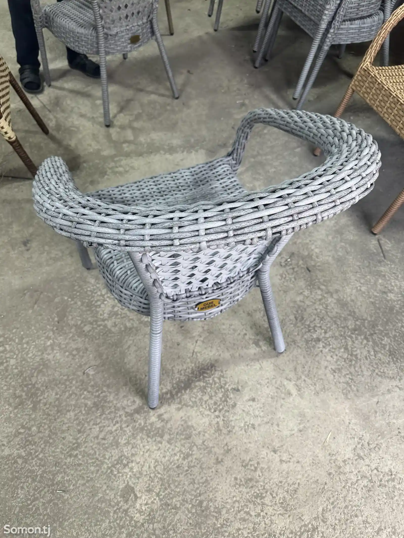Плетённые стол и стулья из ротанга-11