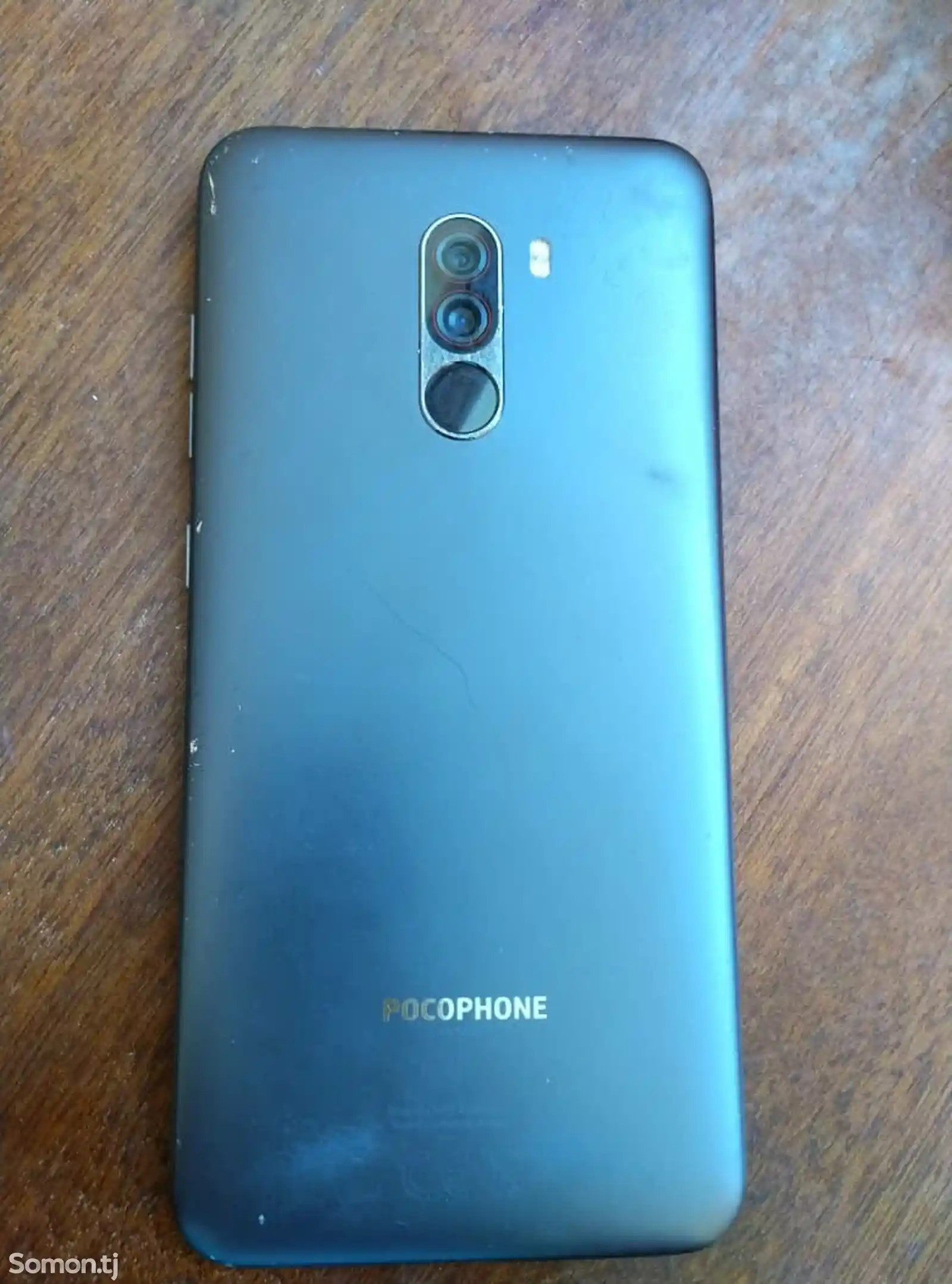 Xiaomi Poco F1 64 gb-3