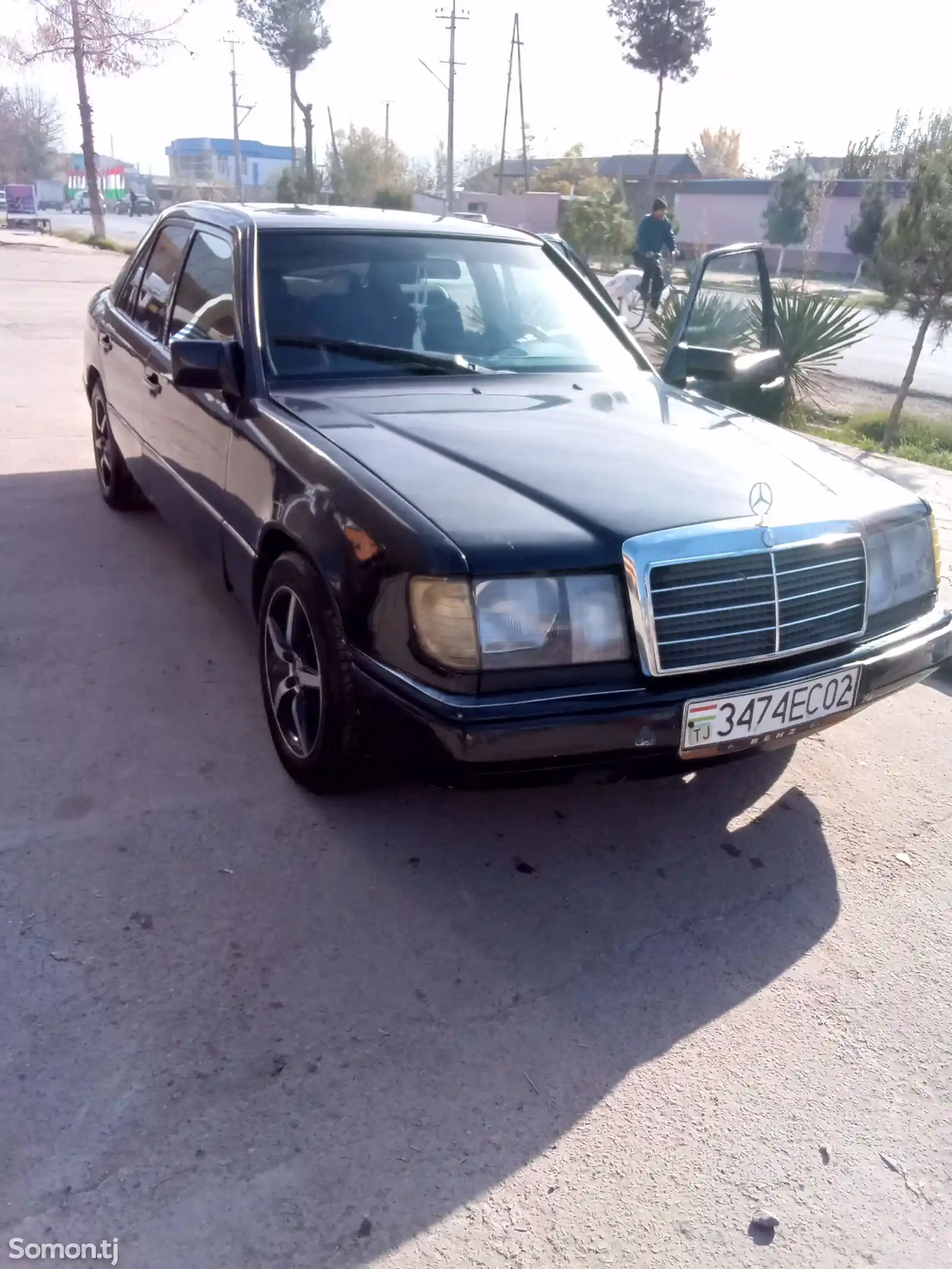 Mercedes-Benz W124, 1989-3