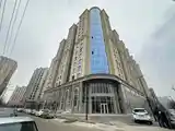 2-комн. квартира, 15 этаж, 92 м², кӯчаи Айни, Дом Зафар-12