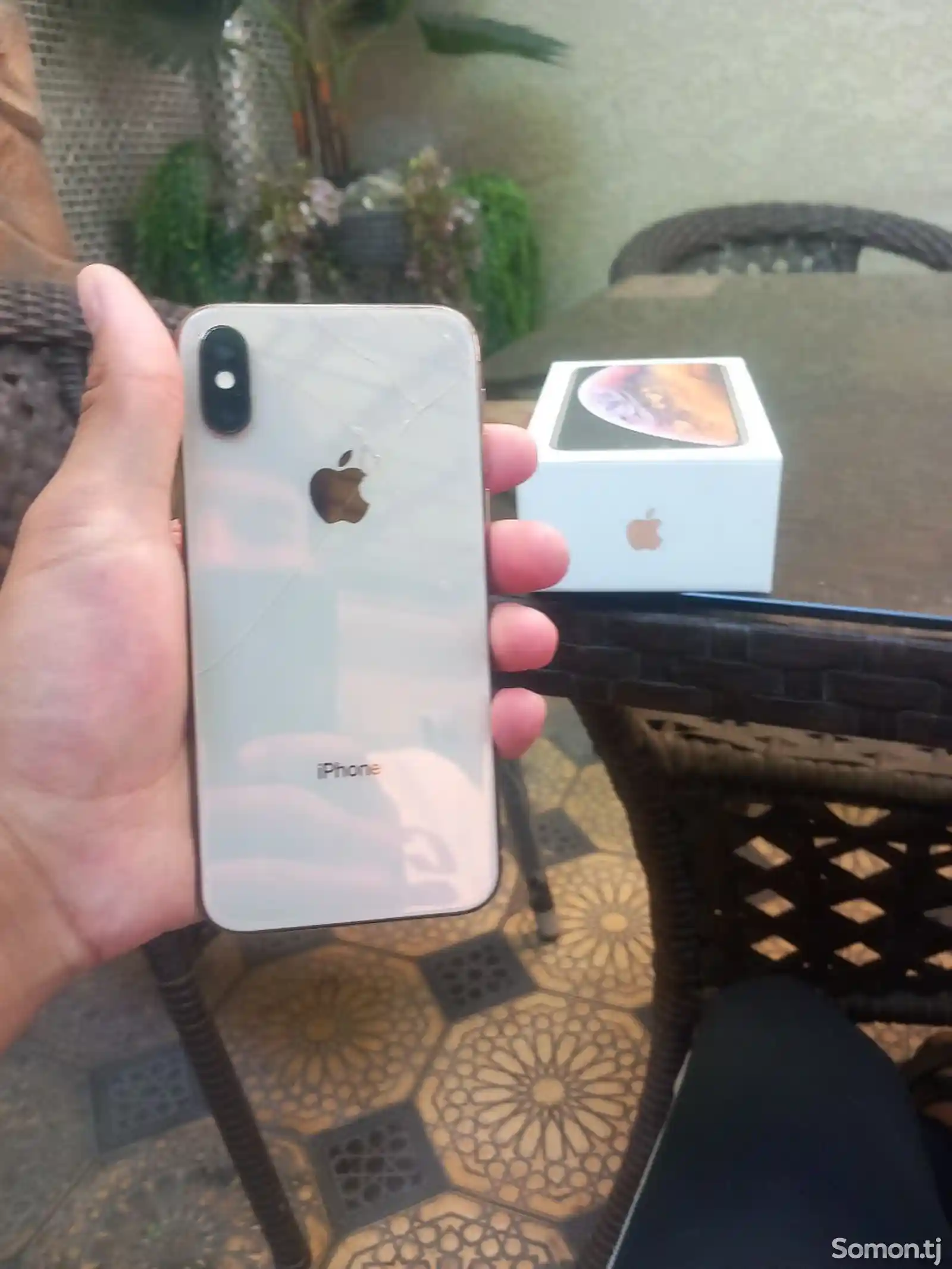 Apple iPhone Xs, 64 gb, Gold-1