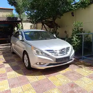 Hyundai Sonata, 2012