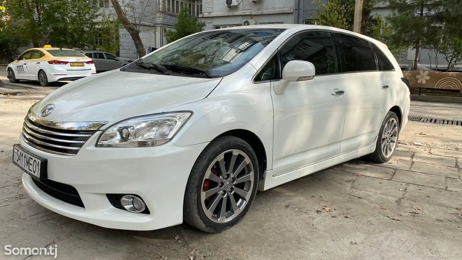 Toyota Mark X ZiO, 2011-1