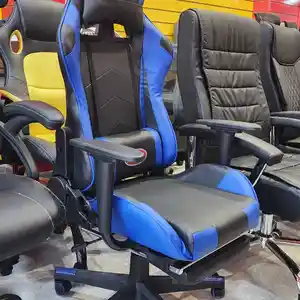 Спортивное кресло Bugatti