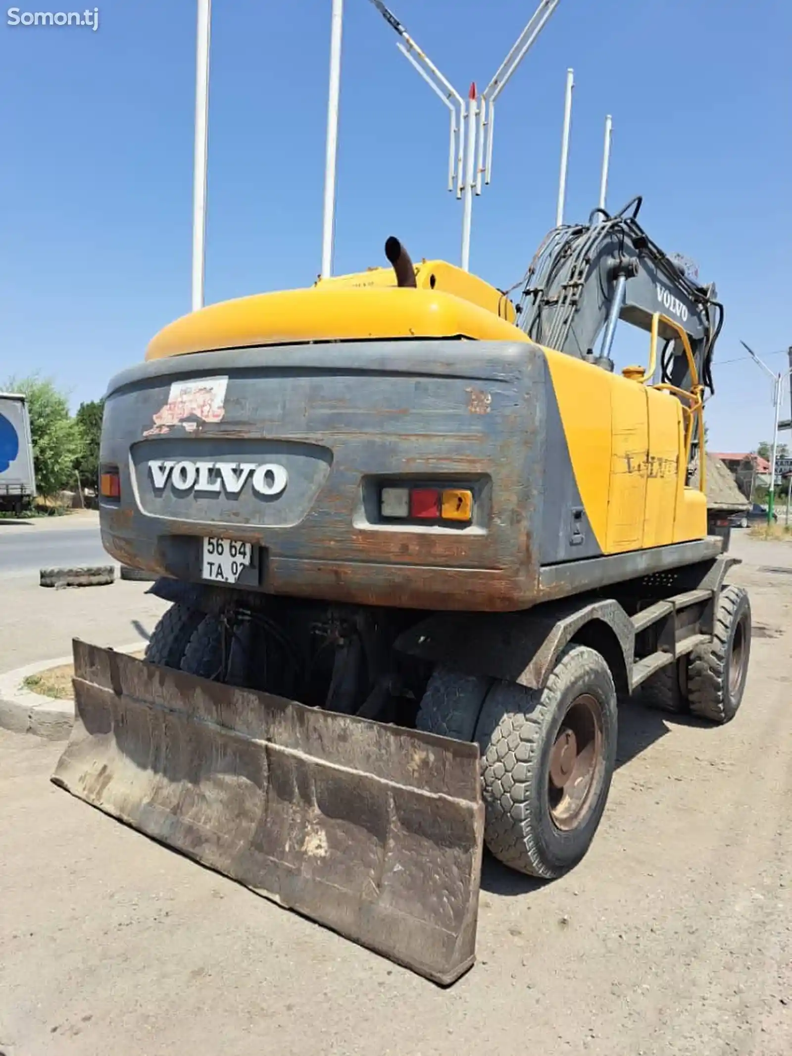 Экскаватор Volvo 130-5