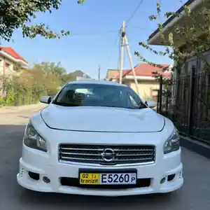 Nissan Maxima, 2010