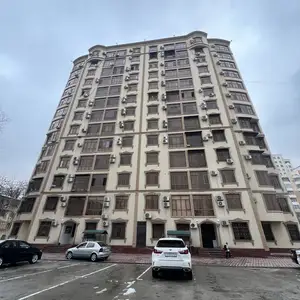 2-комн. квартира, 10 этаж, 74 м², 92мкр