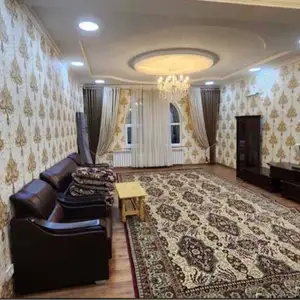 3-комн. квартира, 2 этаж, 130м², И Сомони