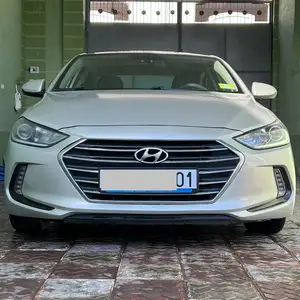 Hyundai Elantra, 2017