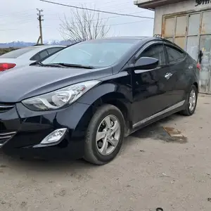 Hyundai Elantra, 2012