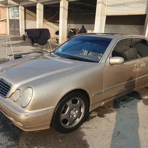 Mercedes-Benz E class, 2000