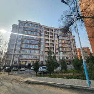 3-комн. квартира, 9 этаж, 90 м², 13 мкр, Амид