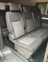 Toyota Hiace, 2019-10