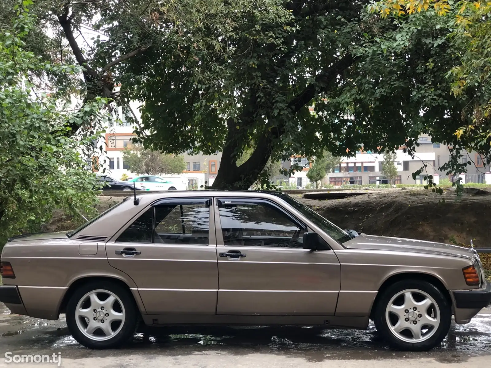 Mercedes-Benz W201, 1990-8