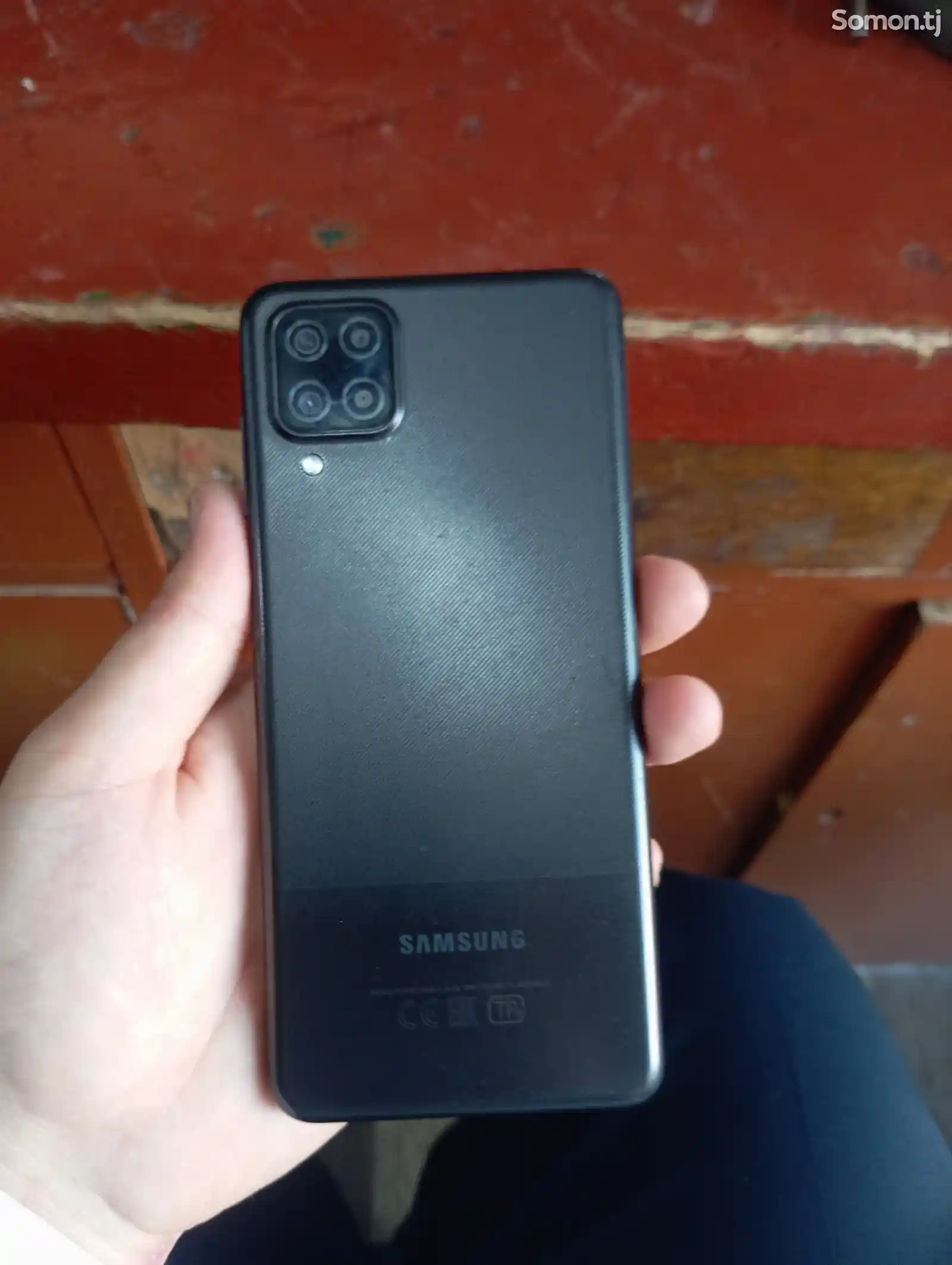 Samsung Galaxy a12-1