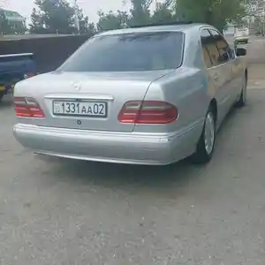 Mercedes-Benz E class, 2000