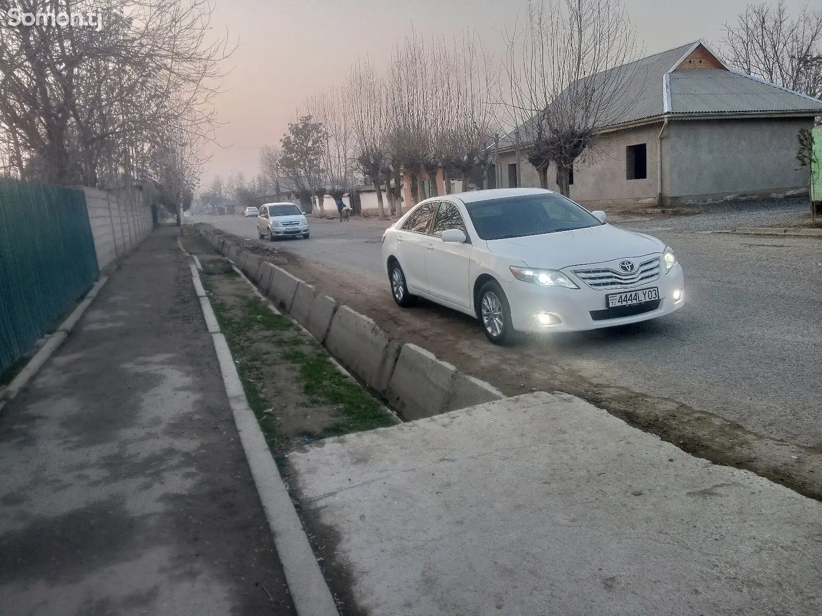 Toyota Camry, 2011-1