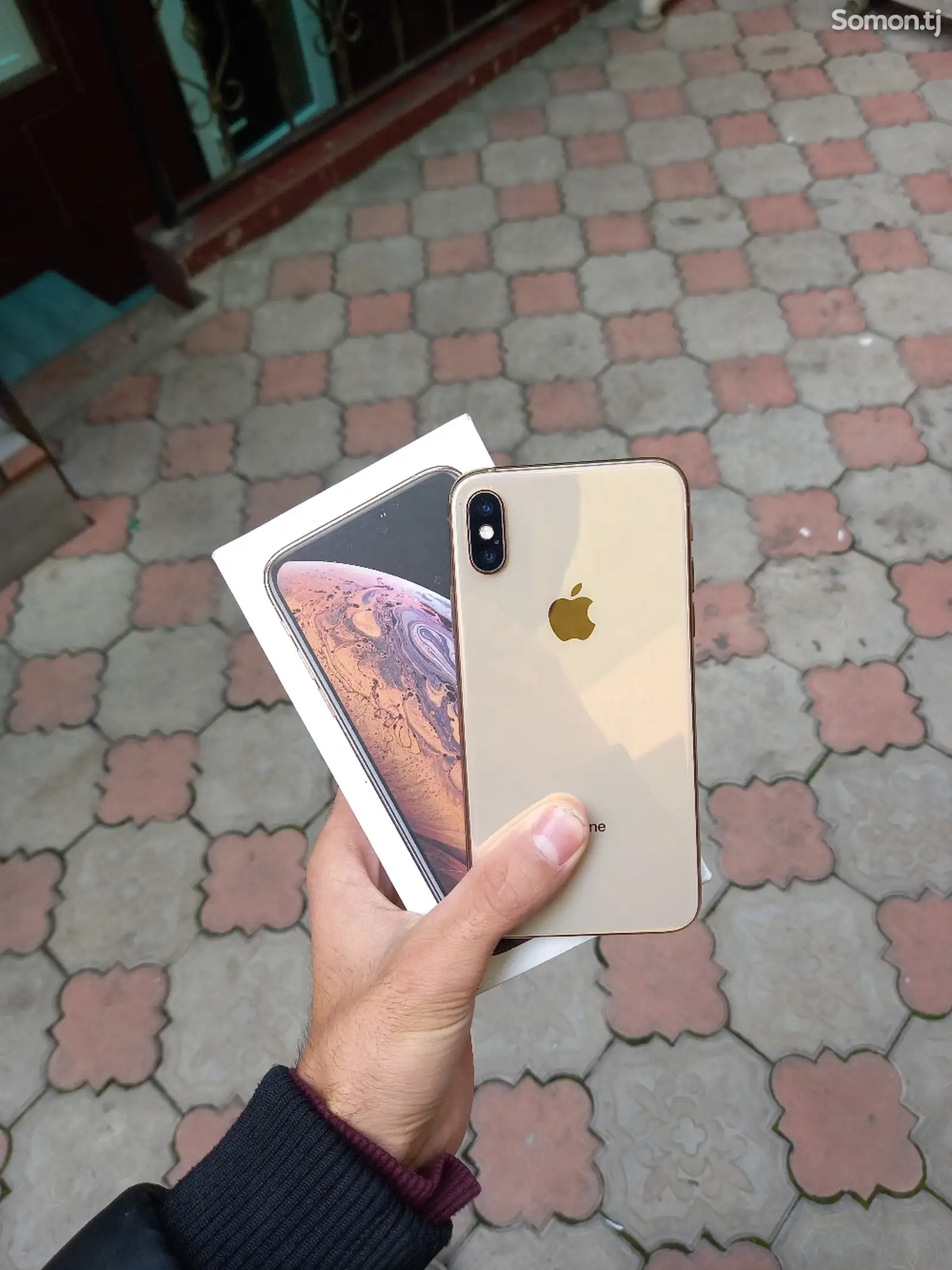 Apple iPhone Xs, 64 gb, Gold-1