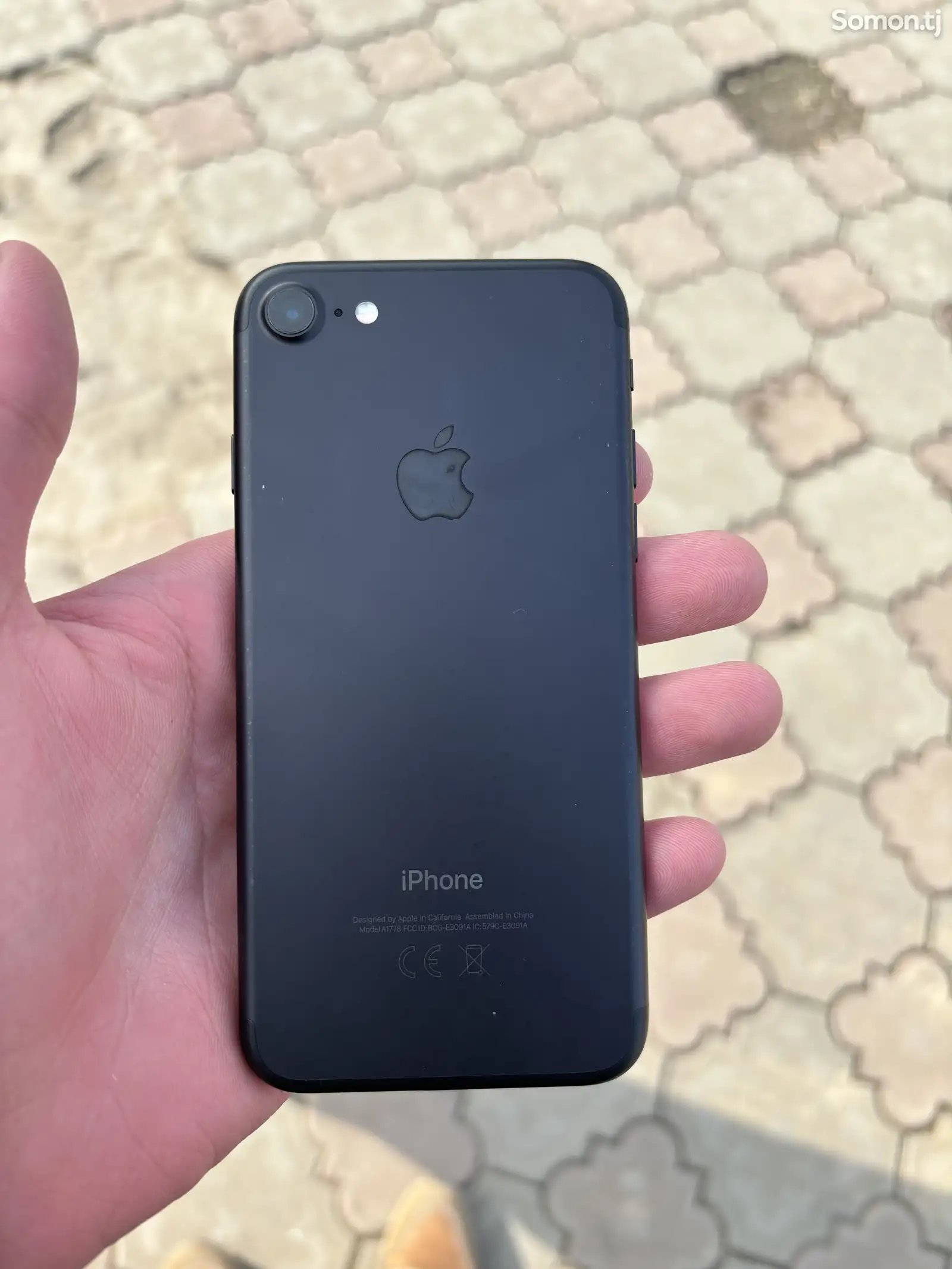 Apple iPhone 7, 32 gb-1