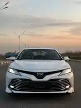 Toyota Camry, 2019-5