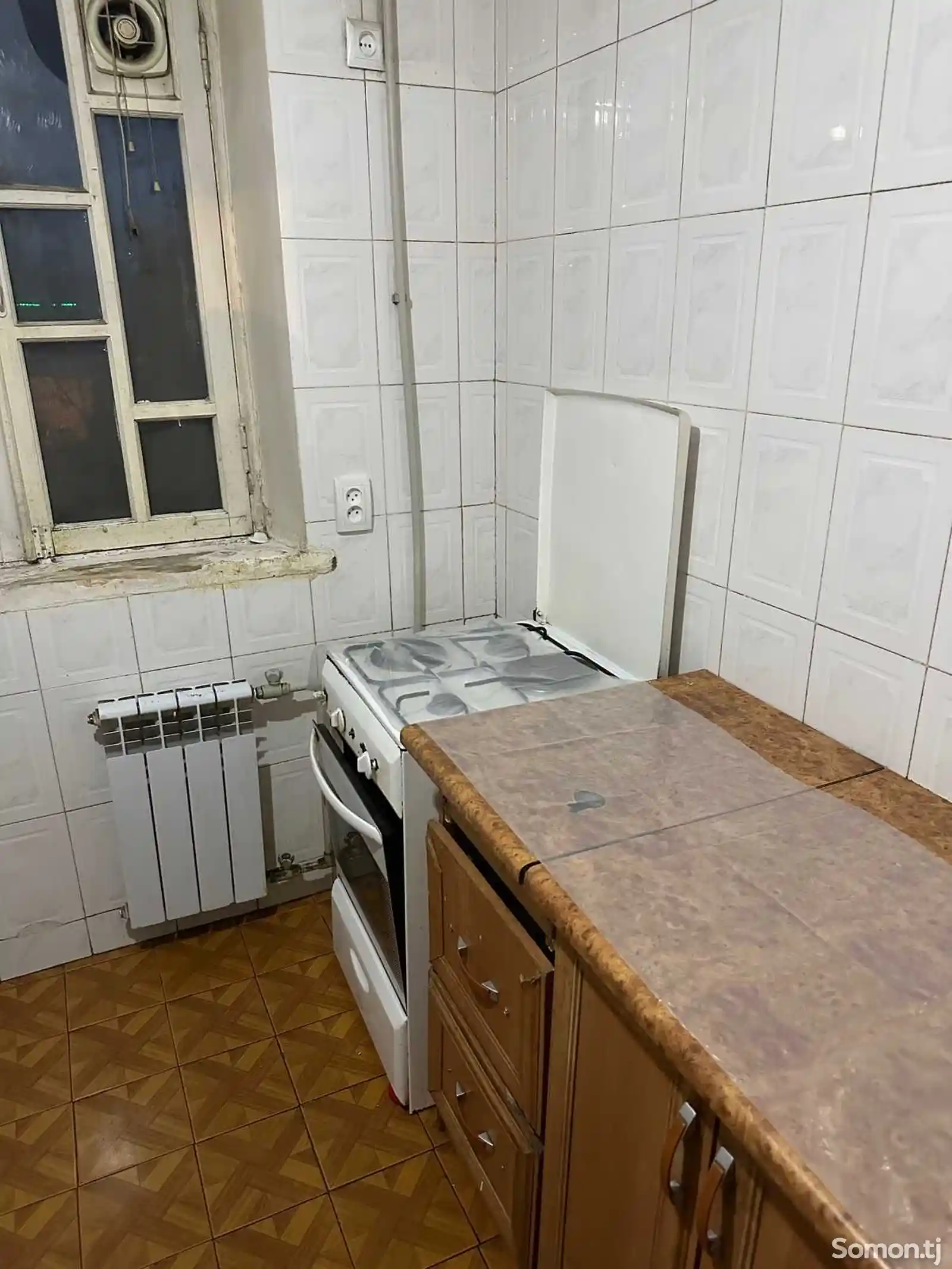 3-комн. квартира, 3 этаж, 65м², Цирк-15