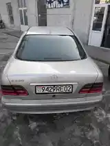 Mercedes-Benz E class, 2001-2