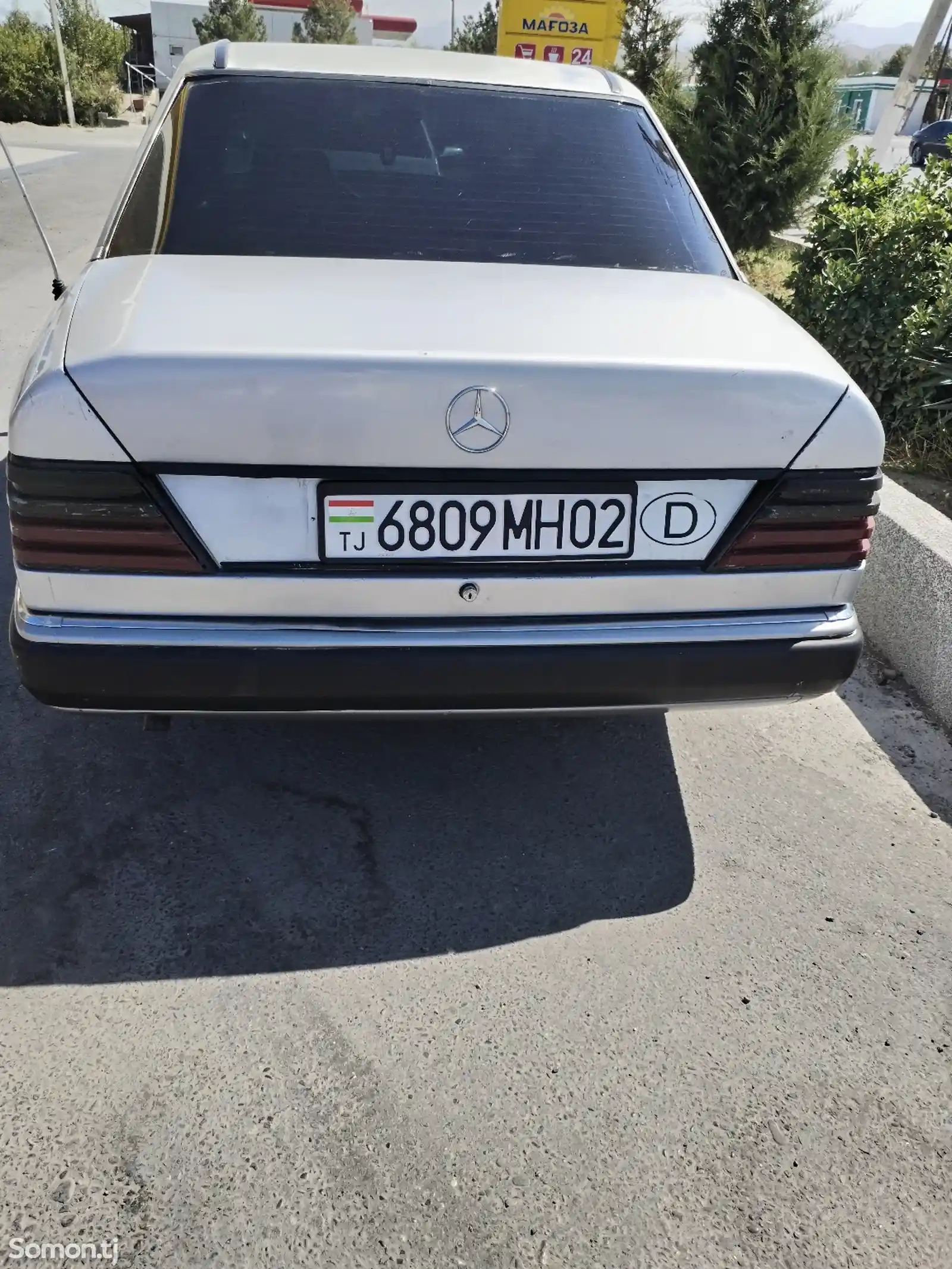 Mercedes-Benz W124, 1992-1