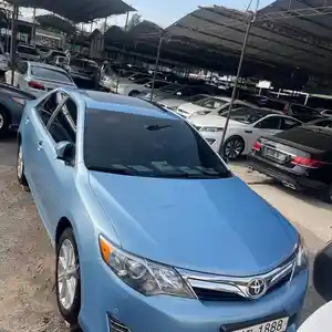 Toyota Camry, 2012