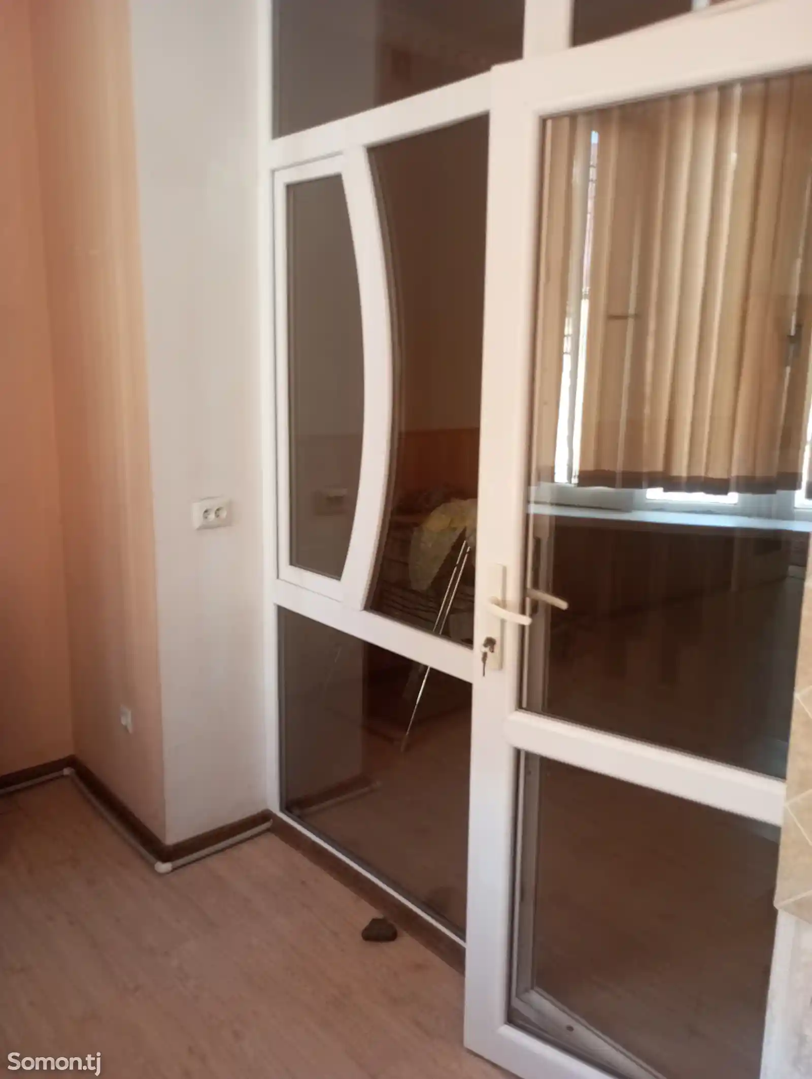 2-комн. квартира, 5 этаж, 86 м², Р/Н Шохмансур,круг 3 базы.-9