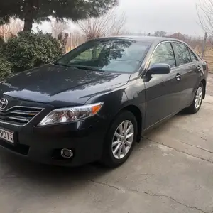 Toyota Camry, 2010